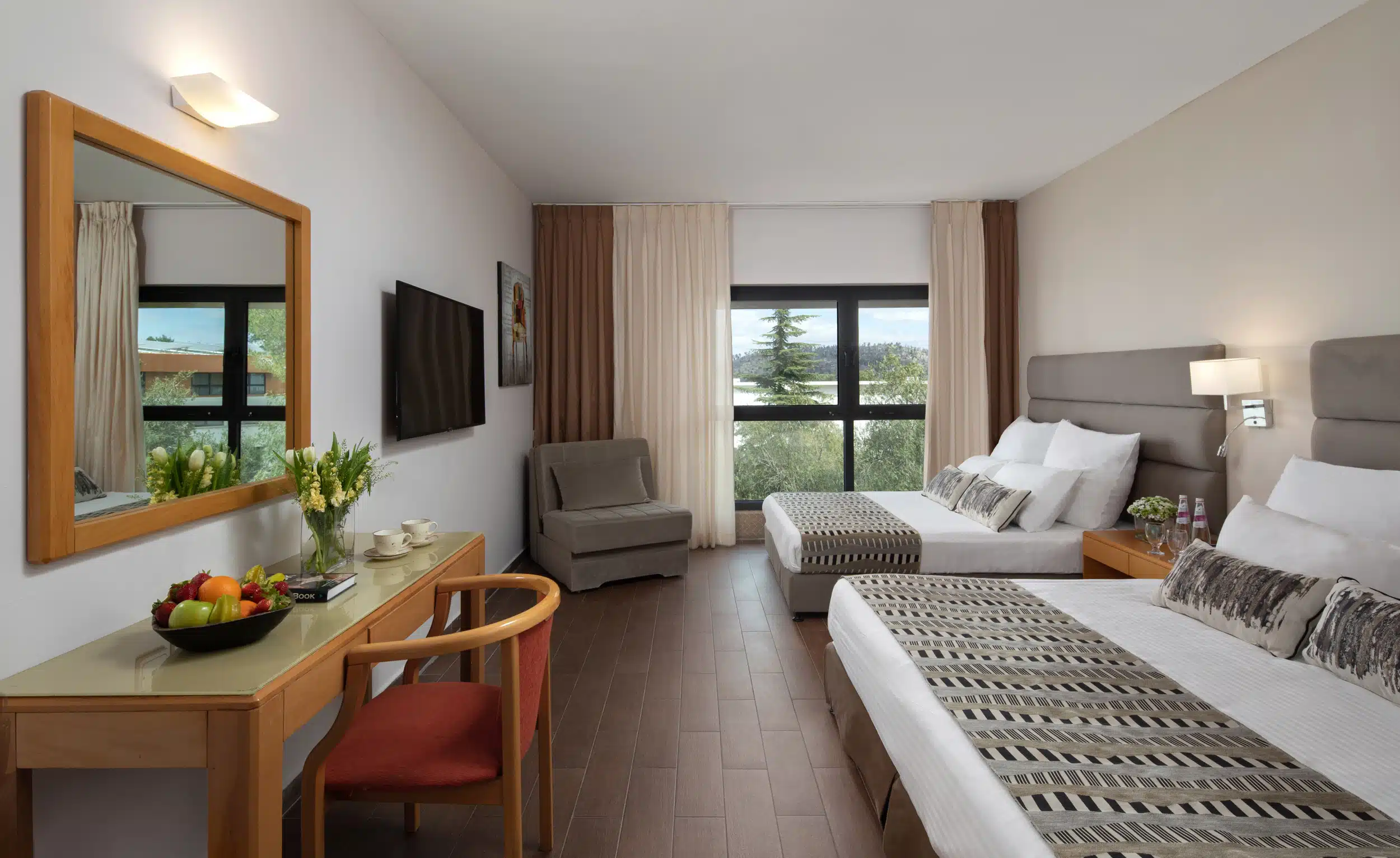 C HOTELS נווה אילן