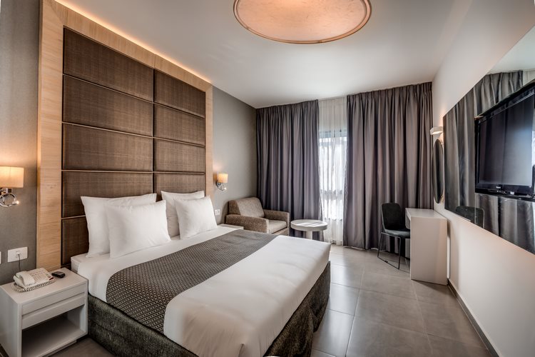 אסטרל נירוונה קלאב