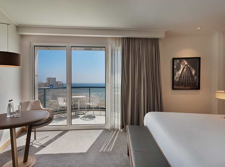 ישרוטל טאואר