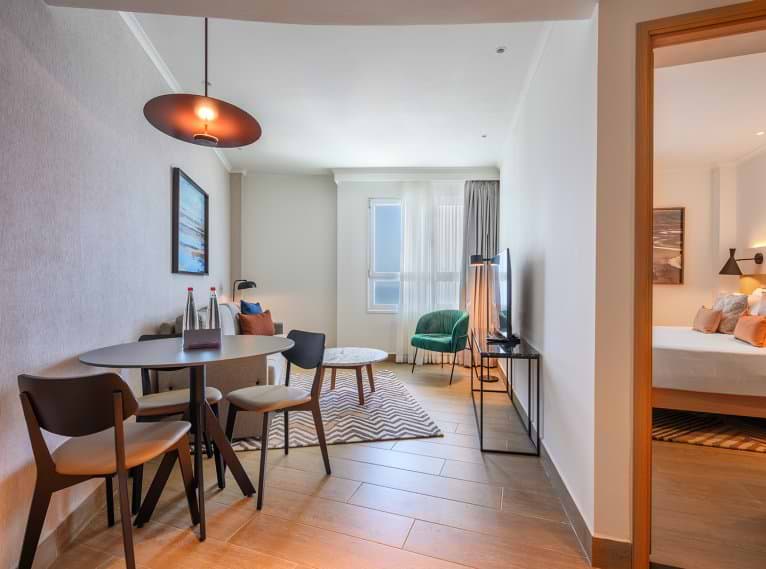 ישרוטל טאואר