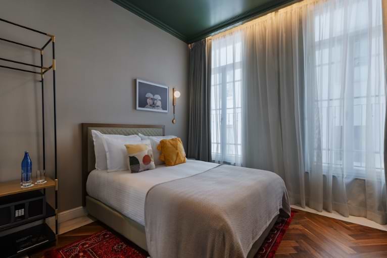 ישרוטל אלברטו