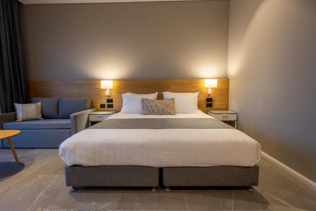 לוגוס יד השמונה