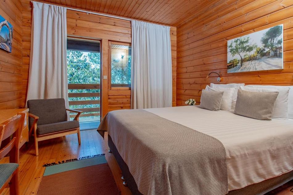 לוגוס יד השמונה