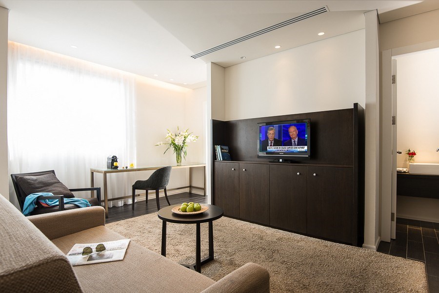 לאונרדו בוטיק רחובות