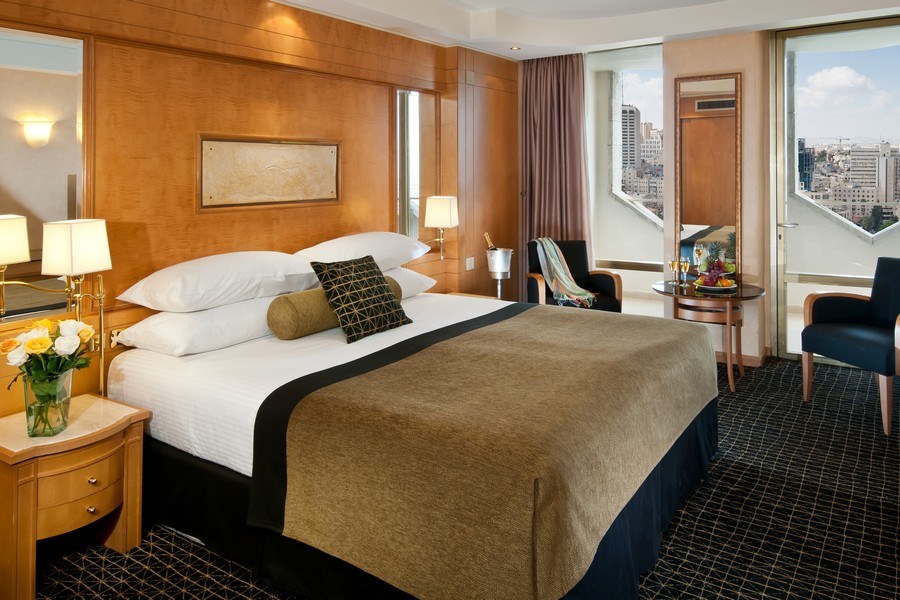 לאונרדו פלאזה