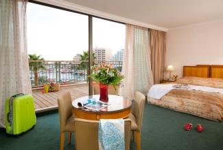 יו מגיק פאלאס