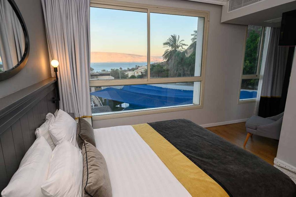 רויאל פלאזה