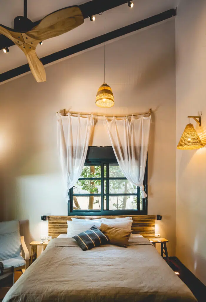 דולפין ויליג