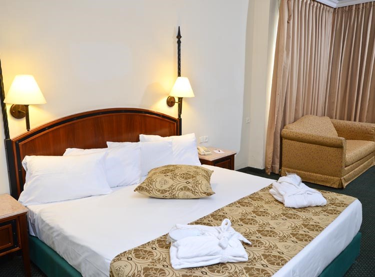 גולדן קראון