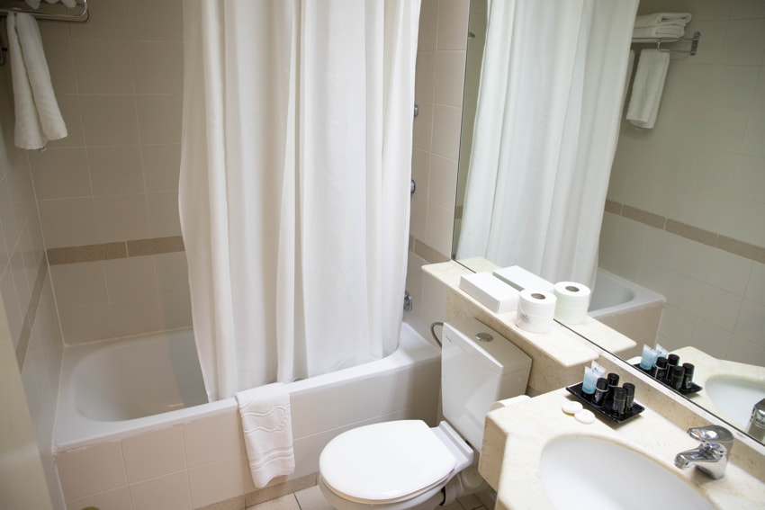 שלוש הקשתות ימקא