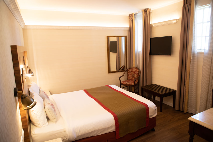 שלוש הקשתות ימקא